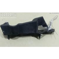 Кронштейн крепления Перед. Левая Audi A4 B8 (2007-2015) 2008 8K0807283