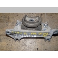 Кронштейн опоры КПП RENAULT Logan 2005-2014 8200216113