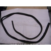 Уплотнитель (внутри) FORD Focus II 2005-2008 1534918