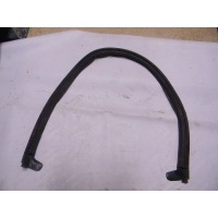 Уплотнитель капота RENAULT Duster 2012> 668300019R