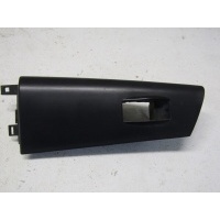 Накладка блока управления стеклоподъемниками TOYOTA Corolla E12 2001-2006 7423102300B0