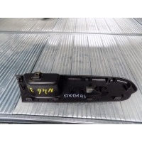 Накладка блока управления стеклоподъемниками MITSUBISHI ASX 2010-2016 7221C264XA