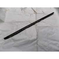 Накладка стекла переднего левого KIA Sportage 1994-2004 823311F000