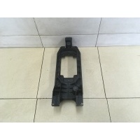 Кронштейн VW Jetta 2011> 5K0713061