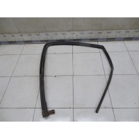 Уплотнитель стекла двери NISSAN Almera Tino 2000-2006 82331BU000