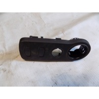 Накладка (кузов внутри) RENAULT Duster 2012> 251630024R