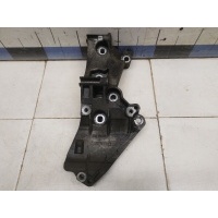Кронштейн генератора RENAULT Megane II 2002-2009 8200695957