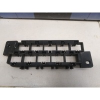 Кронштейн (сопут. товар) VW Transporter T5 2003-2015 7E0937403