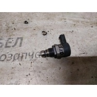 Регулятор давления топлива Volvo S80 - 2008 30777576