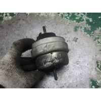 Подушка крепления двигателя Volkswagen Passat 1999 8d0199382l