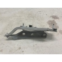 Петля капота audi a3 8v правая 8v0823302