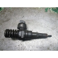 Форсунка Volkswagen Passat 2005 038130073bc