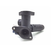 Фланец (тройник) системы охлаждения Volkswagen Passat B5 2000 058121133B