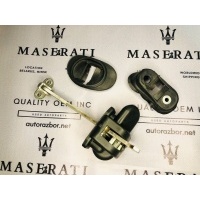 ограничитель открывания двери Maserati Quattroporte 5 2005 82519300,67723400