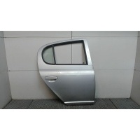 Дверь боковая зад. правая Toyota Yaris 1999-2006 2002 6787152010