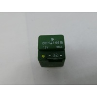 Мерседес е w124 2.2 b m111 реле 220e