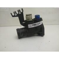 Фланец (тройник) системы охлаждения Audi 80 B4 (1991-1996) 1993 037121132J