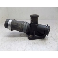 Патрубок радиатора 1.6 8v passat b5 audi a4 050121133c