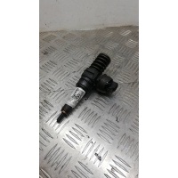 Форсунка Volkswagen Passat B6 2008 038130073