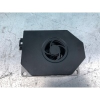 Мерседес мл w164 x164 усилитель harman kardon