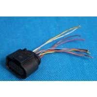 Audi a3 8v кубический 9 пин 4h0973715 2014 г.