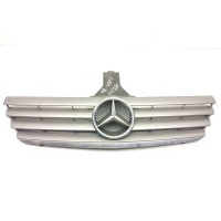 решетка радиатора Mercedes-Benz C-Класс W203/S203/CL203 2002 A2038800383
