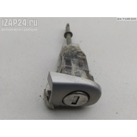 Личинка замка R Volkswagen Passat B5 1998 3B0837168