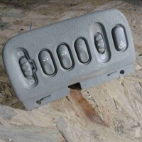 Блок управления стеклоподъемниками Renault Megan Scenic 1 2001 7700432429
