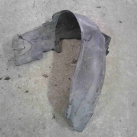 Защита арок передняя левая (подкрылок) Audi 80 B4 8a0821171d