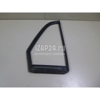 Уплотнитель форточки правой Nissan Tiida (C11) (2007 - 2014) 82272EL40A