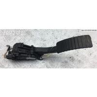 Педаль Renault Laguna II (2000-2007) 2005 8200415818