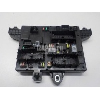 Блок предохранителей GM Astra J (2010 - 2017) 13302301
