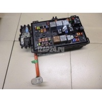Блок предохранителей GM Astra J (2010 - ) 13302311