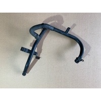 Патрубок системы охлаждения Volkswagen Passat B6 2005, 2006, 2007, 2008, 2009, 2010 1K0121058D