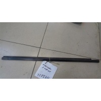 Накладка стекла переднего левого (бархотка) Mitsubishi Pajero, Montero 2 1991-2004 1996 MB669117