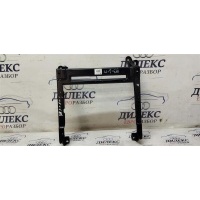 кронштейн Audi Q7 2005> 2008 7l0881677g
