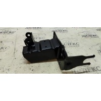кронштейн усилителя переднего бампера Audi Q7 2005> 2008 4l0807133a
