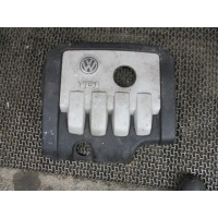 Декоративная крышка двигателя Volkswagen Touran 2004 03g103925c