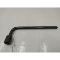 Ключ колесный (балонный) Renault Kangoo 2005 8200547534