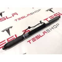 амортизатор двери Tesla Model X 2017 1063440-00-D