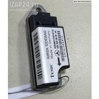 Датчик удара (Airbag) Правая Mercedes W210 (E) 1998 0008209926