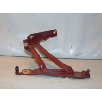 Петля крышки багажника правая Mazda 3 1 BK 2003-2009 BN8V52710C