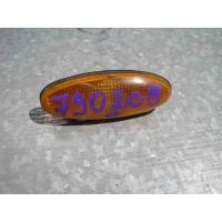 Повторитель поворотника левый Mazda 626 4 GE 1992-1997 GA5R51120B