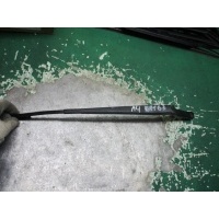 Щеткодержатель (поводок стеклоочистителя, дворник) Audi A4 2000 8d1955407d