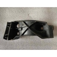 кронштейн крепления порога Audi S8 D3 2008 4E0853921D