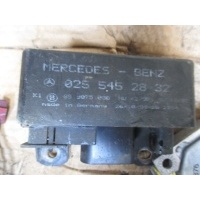 Мерседес 2.2 dci реле свечи 0255452832