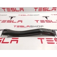 Крепление дивана заднего сиденья Tesla Model 3 2019 1098705-00-C