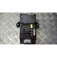 Блок предохранителей bsi toyota avensis t22 8264105010