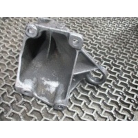 Кронштейн КПП Audi A6 1996 4a0399114f