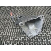 Кронштейн КПП Audi 80 1993 8a0199308b